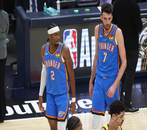 切特谈亚历山大：他打出了历史最佳个人赛季之一他将载入史册