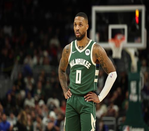 被裁过10大球星:湖人F4惨淡收场马刺对名宿下刀1人不职业 被裁过10大球星:湖人F4惨淡收场马刺对名宿下刀1人不职业