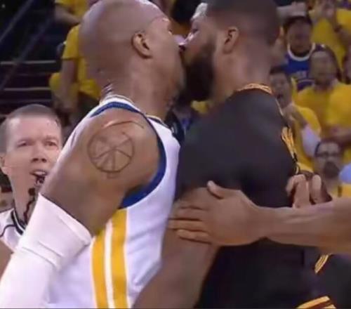 说说你印象中NBA最有趣的一幕是哪一幕