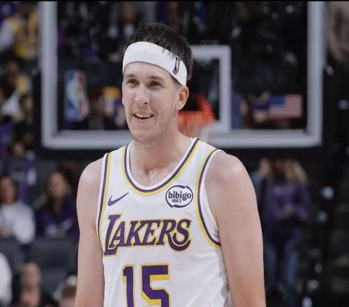 逆袭！里夫斯狂砍51分，落选秀历史第三人