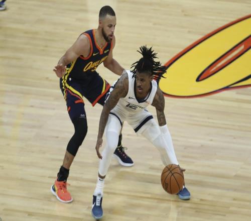 BR预测附加赛：勇士众球星击退灰熊国王小萨凭对位浓眉经验过关