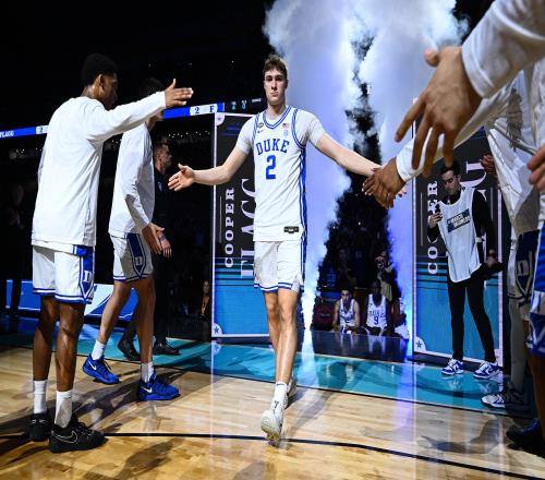 弗拉格的未来眼下的争冠独行侠该抛售浓眉&欧文走传统重建路