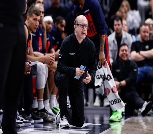 揭秘杰夫范甘迪：快船防守焕然一新的功臣今夏重新出山执教