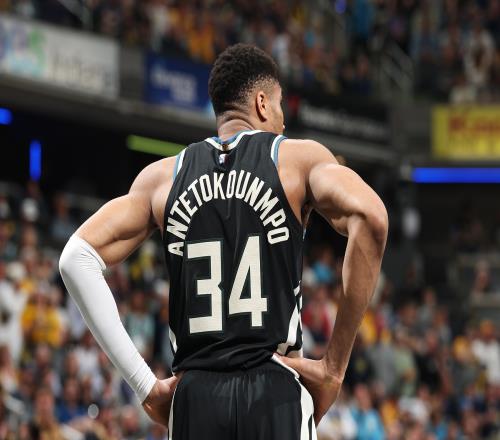 分析字母哥想再夺冠该效仿加内特火箭篮网&勇士是最明显下家