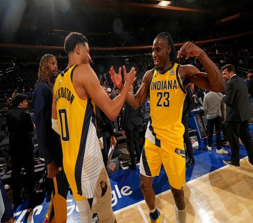 分区决赛轰138分是什么水平东决G1神仙打架十外跑轰视觉盛宴