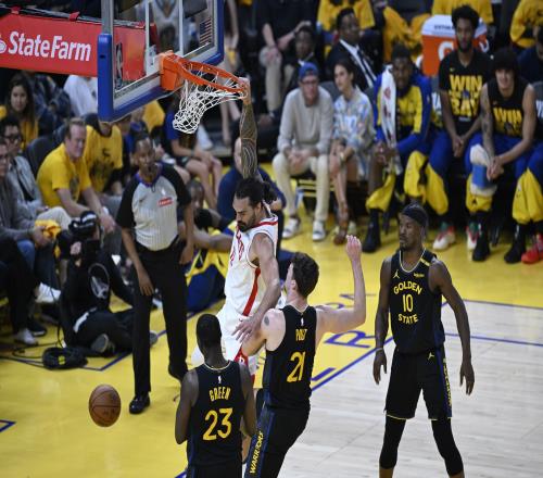 老海王为何能影响局势三高联防奇阵火箭二老改变系列赛走势