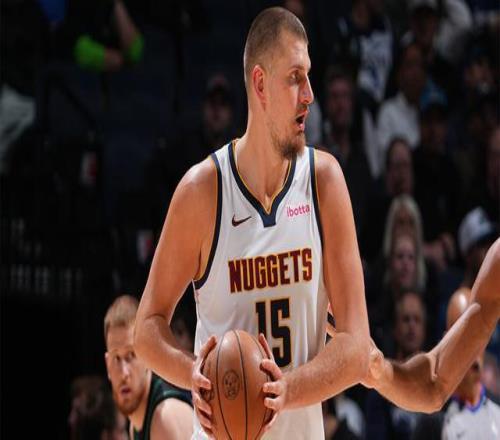 约基奇开季前三场连续三双继大O&威少后NBA历史第三人