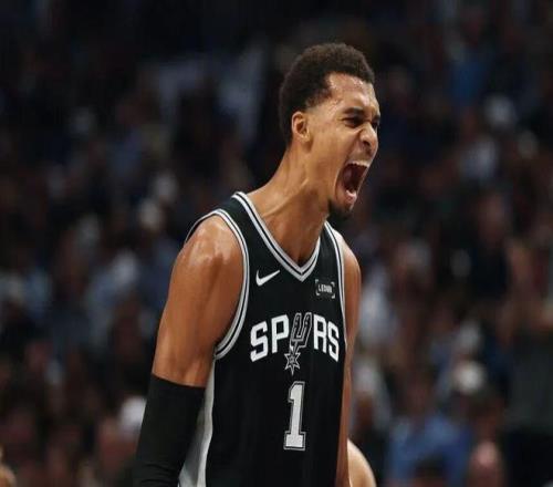 31+13+4盖帽！文班周最佳，来了少林寺武功这么强了