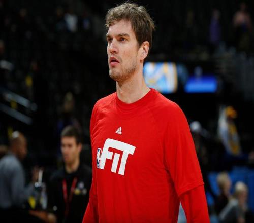 杨瀚森上场时间少是为何斯普利特的惊人发言引关注！