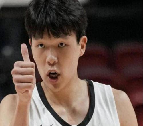 杨瀚森悬了！开拓者大帅启用第3中锋，5分钟9分比小杨5场得分都多