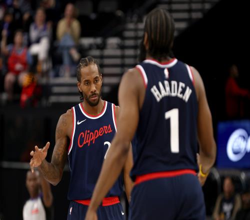 分析近20天首场失利该给快船敲响警钟单场20失误非应有水准