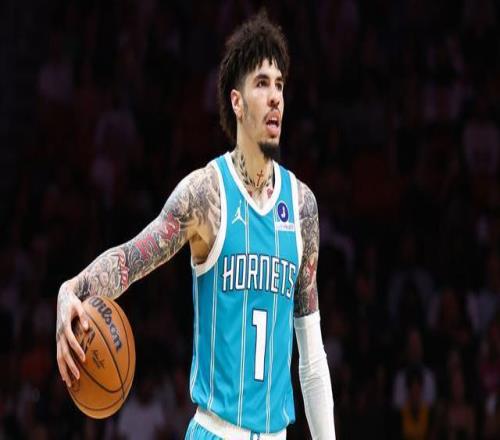 拉梅洛鲍尔因不雅手势将被处以35000美元罚款