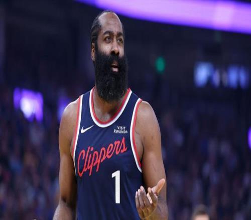 联盟近七个赛季未见！快船单场得分不足80分且助攻数仅10次