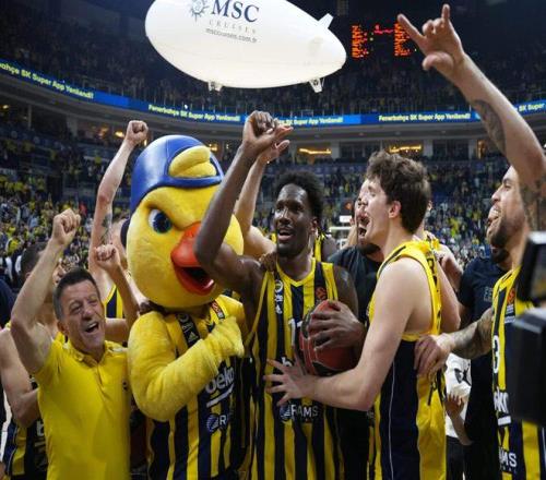 他在NBA的两次进球，隔了2754天