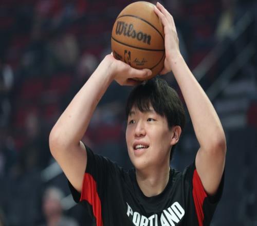 杨瀚森8分钟1分各界说啥专家提下放，韩乔生谈慢，克林根给建议