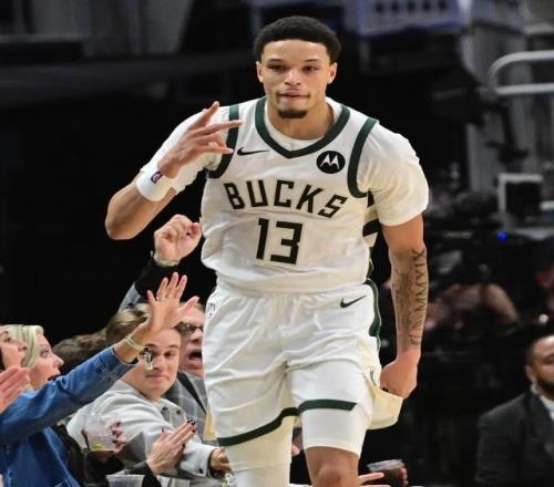 小人物暴打老东家的爽文，百看不厌