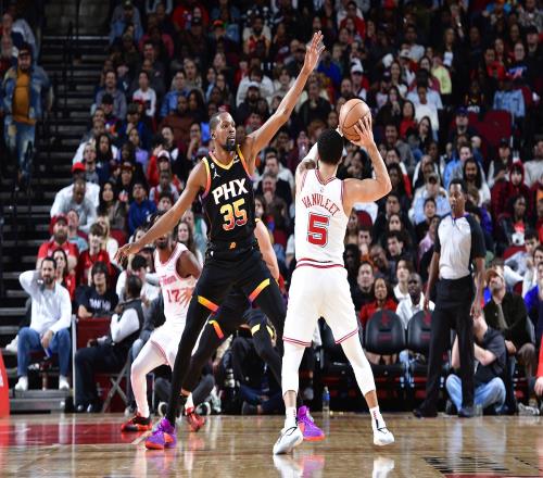 休赛期KD争夺战前瞻：侠火热尼谁的报价更香火箭想要就稳了