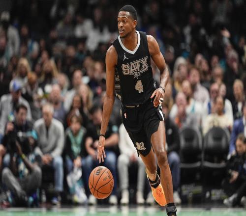 老板女儿掌权&布朗教练下课揭秘国王和福克斯关系是如何破裂的