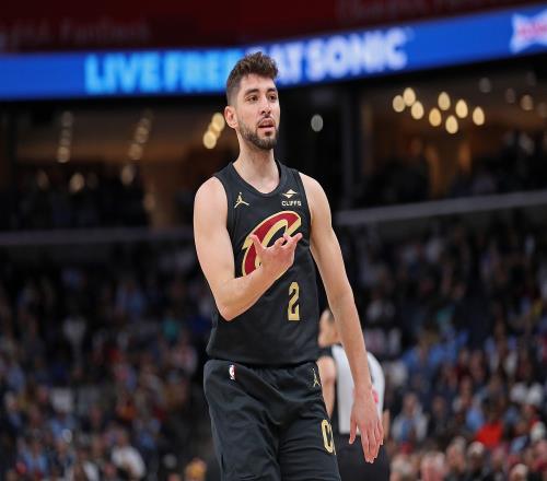 休赛期自由市场上的难题：掘金如何留下威少湖人小技巧长留DFS