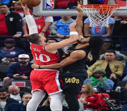 快船VS骑士述评：组尼尔锤烂联盟第一双塔战神卡满血小船变航母