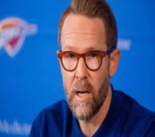 惨！去年ACL撕裂，今年癌症无限期休战！还能否留在NBA