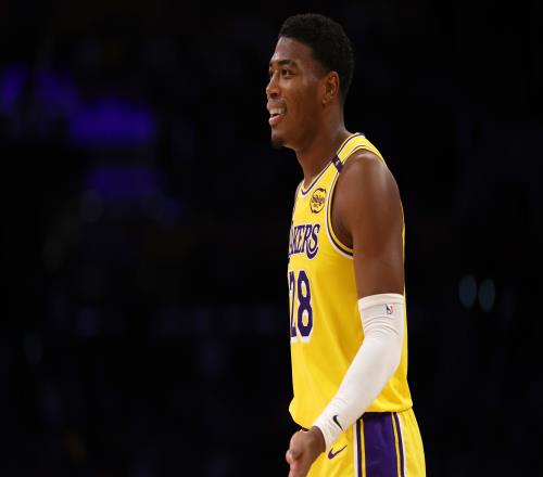 暴揍旧主！八村塁半场10中7砍下17分三分4中3