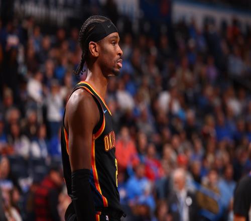 如日中天！亚历山大半场16分钟17中13狂砍30分正负值+27