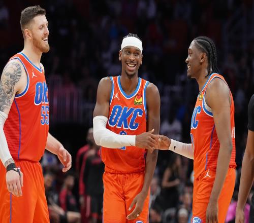 名记：雷霆交易都着眼未来SGA&切特&杰伦威都续约后其薪资将爆炸