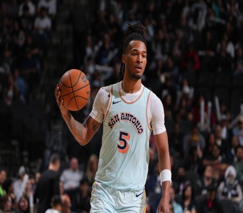 领跑新秀榜!蒂格:卡斯尔有成为球星的潜力 他有点像小卡