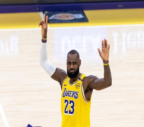 鲍仁君:独行侠要詹姆斯湖人也会给 詹姆斯的感受对湖人已不重要