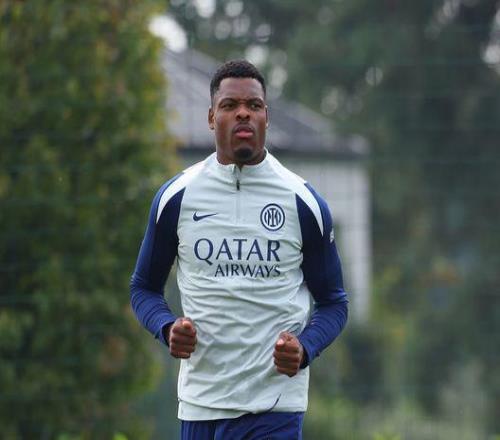 邓弗里斯：我们的目标只有赢球，以最佳的状态开启欧冠征程