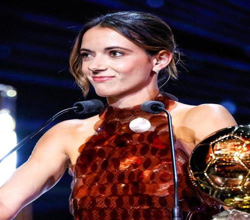 女足金球奖引争议：鲁索欧冠+欧洲杯双冠无缘，邦马蒂双亚获奖