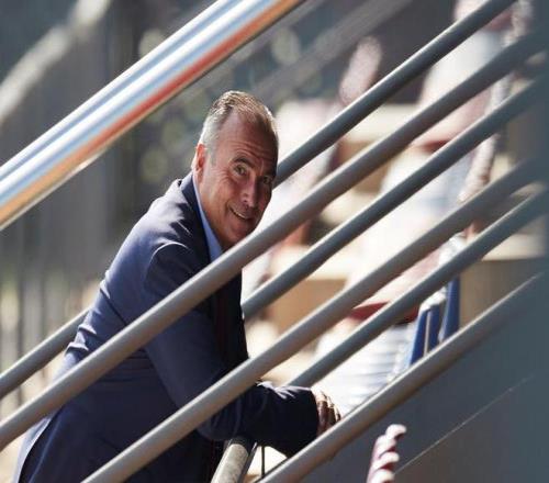 巴萨副主席：我们的目标是欧冠冠军，很快将决定在哪座球场踢比赛