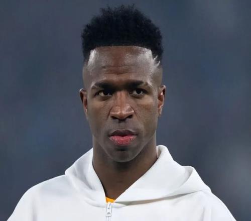 续约小熊续约问题有新进展：涨薪33%被皇马婉拒，两小时会谈是新机会