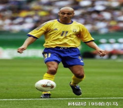 真正的贵族球员，18岁试训失败，30岁拿欧洲金靴，35岁欧冠当奇兵
