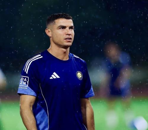 晚上8点，C罗亮相香港沙超杯！赢球=进决赛，前巴萨铁卫PK本泽马