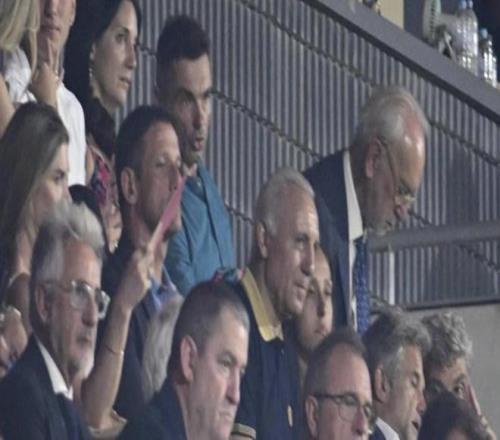 斯托伊奇科夫：亚马尔和登贝莱是金球热门，欧冠表现很重要