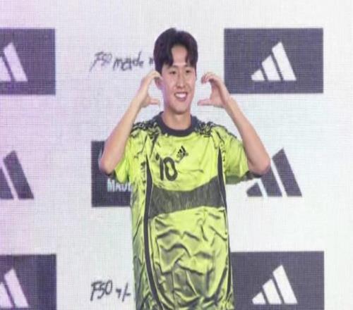 李刚仁：欧冠决赛虽然没有上场，但我相信以后还有机会