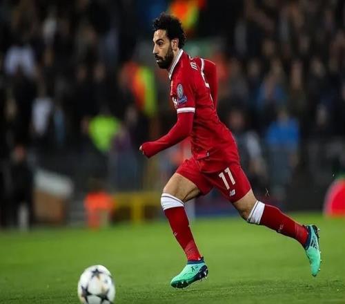 双红会被绝杀！利物浦4连败后揪出最差一环，萨拉赫必须移出首发