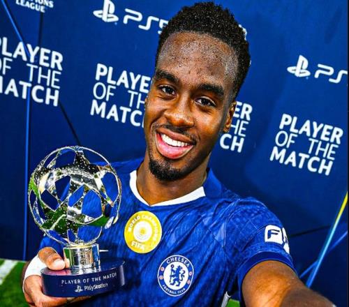 官方：吉滕斯当选切尔西vs阿贾克斯一役全场最佳球员