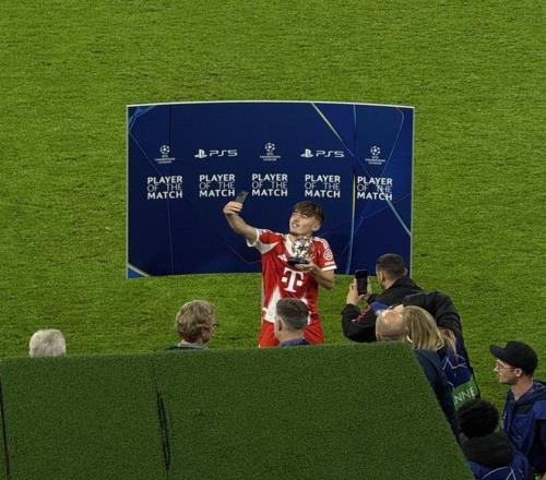 首开记录，伦纳特卡尔当选拜仁vs布鲁日全场最佳球员