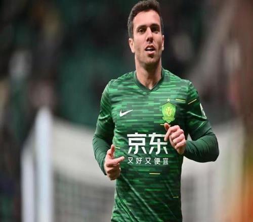 里程碑之夜：塞尔吉尼奥一箭定江山，国安客场600球创赛季新高