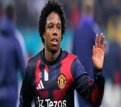 被抛弃却成队内榜样！曼联边缘人用职业态度赢得尊重