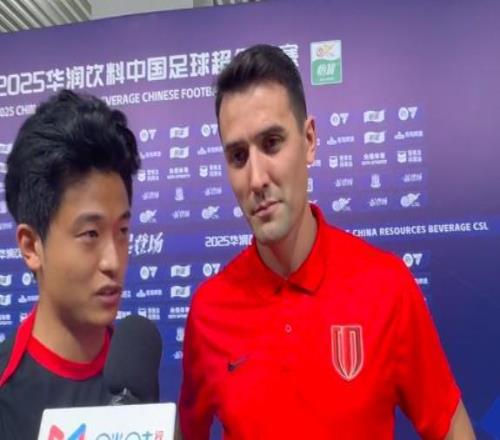 周定洋：我们每天都保持同样的态度，坚持让我们敲开一扇门