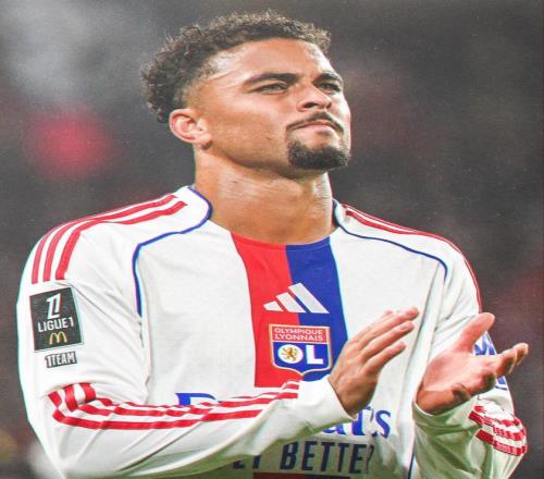 家族基因！小克鲁伊维特为里昂进球，弟弟也为巴萨青年队进球