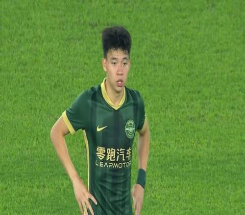 王钰栋破6场球荒，撼动三后卫，成都包办双线最佳周定洋盯紧米神