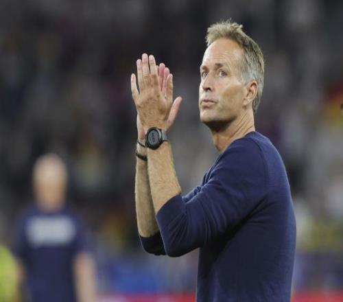 尤尔曼德：门兴虽然换帅但阵容很强格里马尔多的任意球顶级