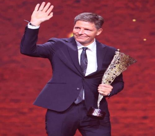 格拉斯纳获评奥地利年度最佳教练