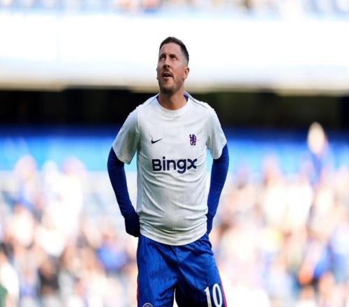 退役生活很滋润！“增肥”阿扎尔重返斯坦福桥参加慈善赛