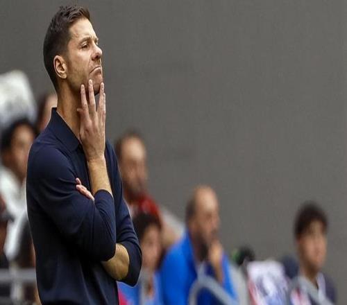 阿隆索成功“绝非偶然”：球员时代已跟穆帅取经，在皇马压力很大